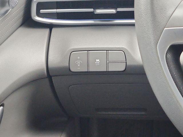2024 Hyundai Elantra - $17,999