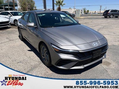 2024 Hyundai Elantra SEL 4DR Sedan
