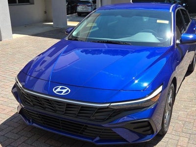 2024 Hyundai Elantra SEL 4DR Sedan