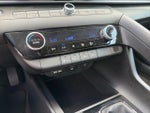 2024 Elantra Thumbnail 17