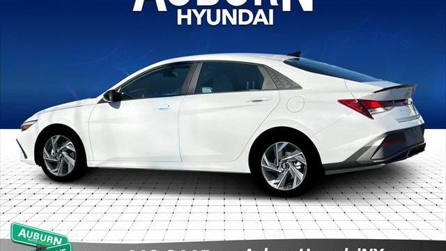 2025 Hyundai ELANTRA SEL Sport