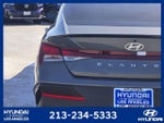 2025 Elantra Thumbnail 14