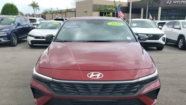 2025 Hyundai ELANTRA SEL Sport