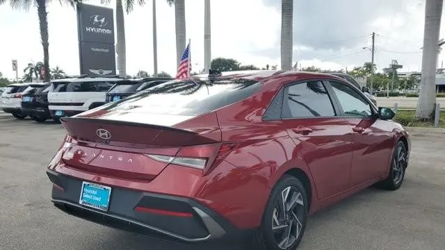 2025 Hyundai ELANTRA SEL Sport