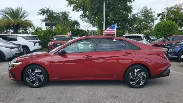 2025 Hyundai ELANTRA SEL Sport