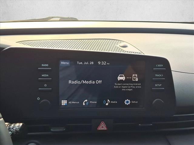 2025 Hyundai Elantra - $21,372