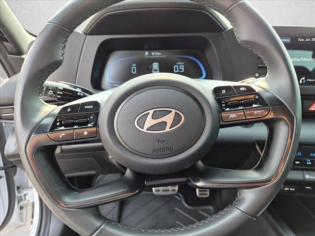 2025 Hyundai Elantra - $21,372