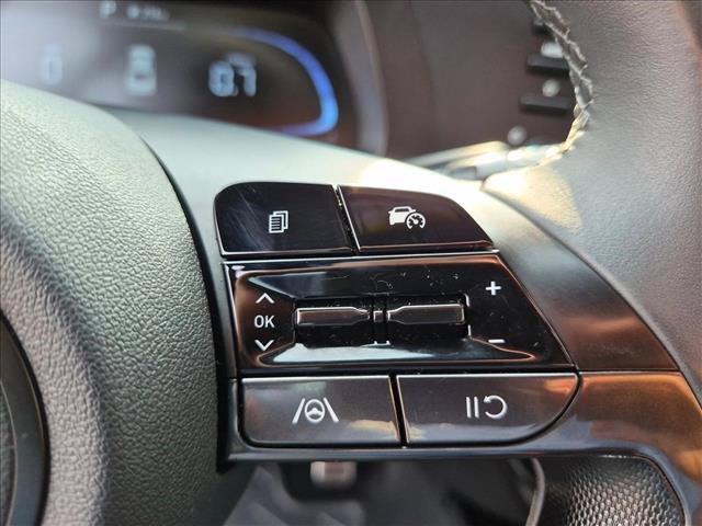 2025 Hyundai Elantra - $21,372