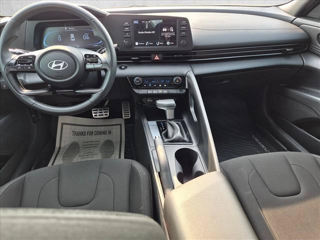 2025 Hyundai Elantra - $21,372