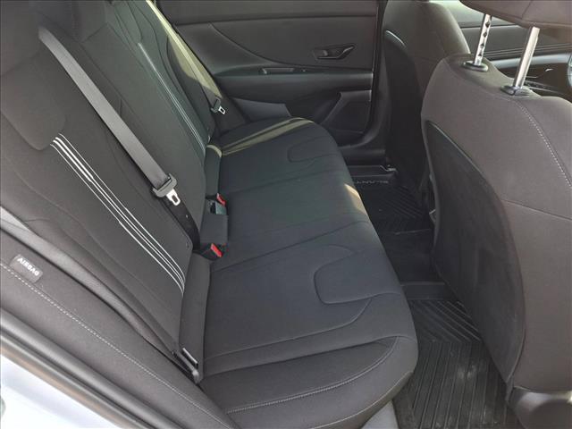 2025 Hyundai Elantra - $21,372