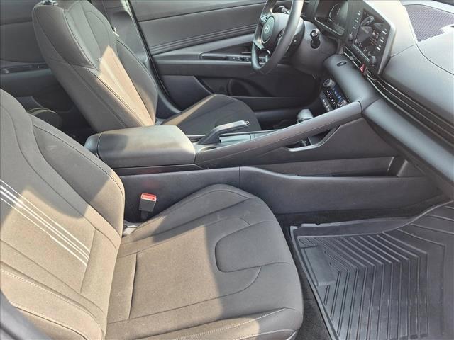 2025 Hyundai Elantra - $21,372