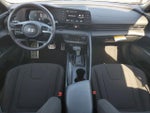 2025 Elantra Thumbnail 16