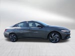 2025 Elantra Thumbnail 7
