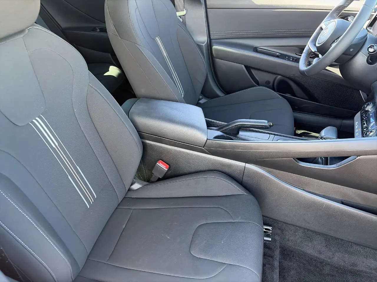 2025 Hyundai Elantra - $20,987
