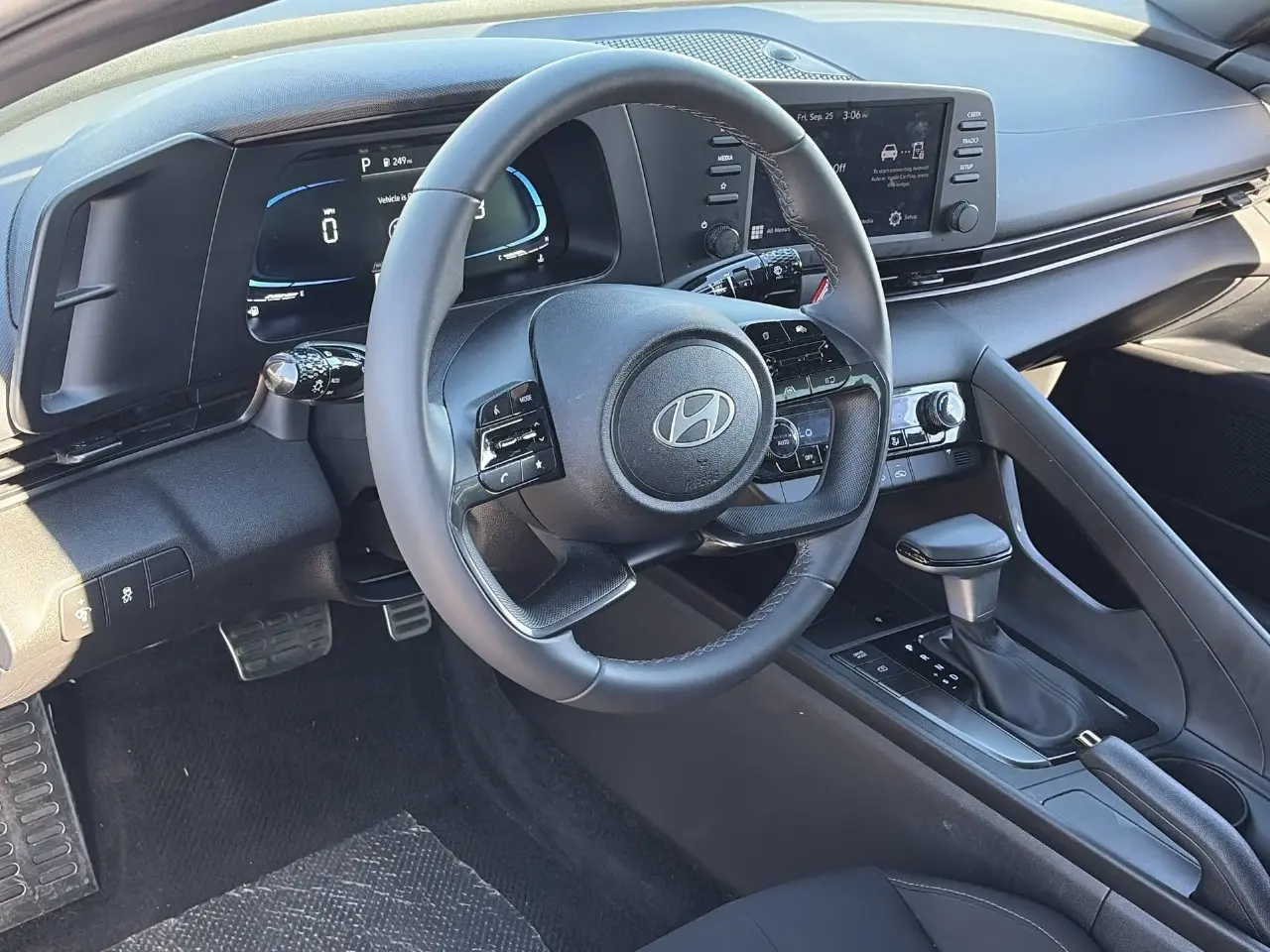 2025 Hyundai Elantra - $20,987