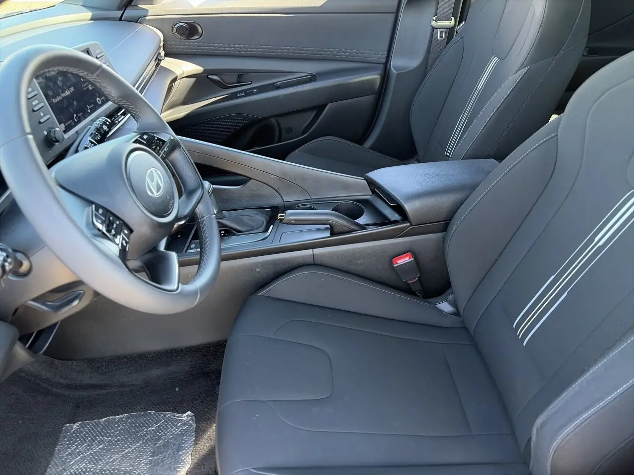 2025 Hyundai Elantra - $20,987