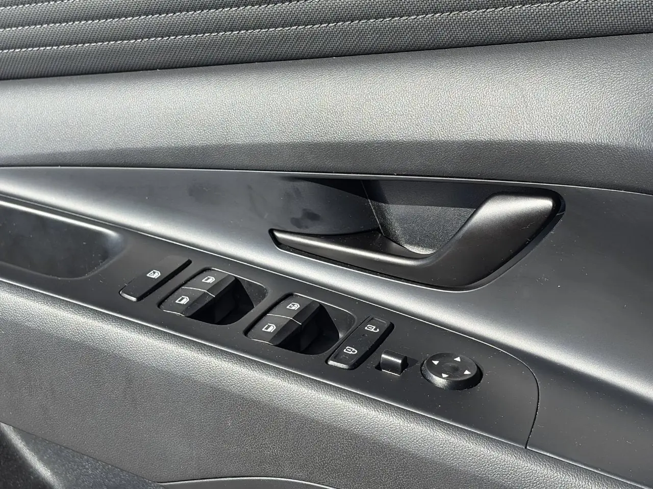 2025 Hyundai Elantra - $20,987