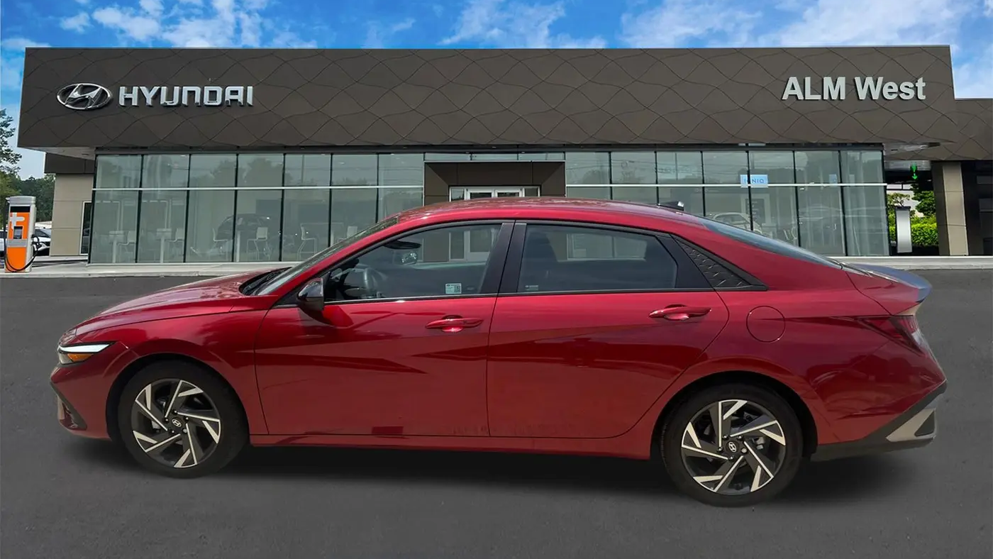 2025 Hyundai ELANTRA SEL Sport