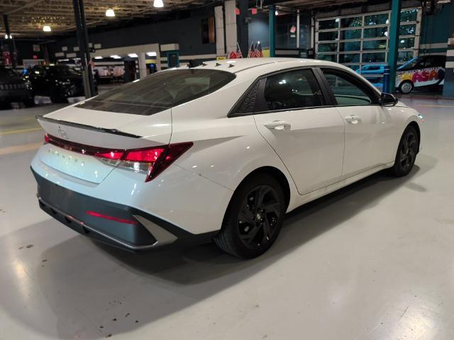 2026 Hyundai Elantra - $21,010
