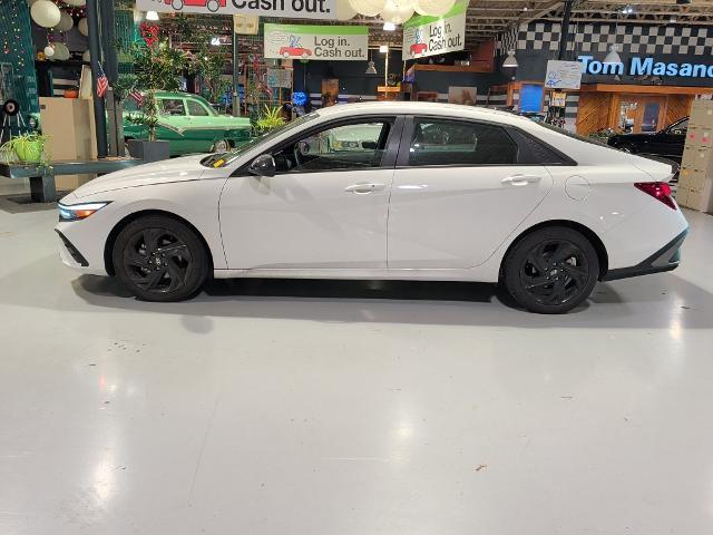 2026 Hyundai Elantra - $21,010