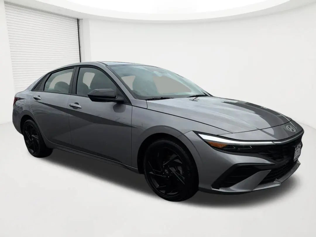 2026 Hyundai Elantra - $21,780