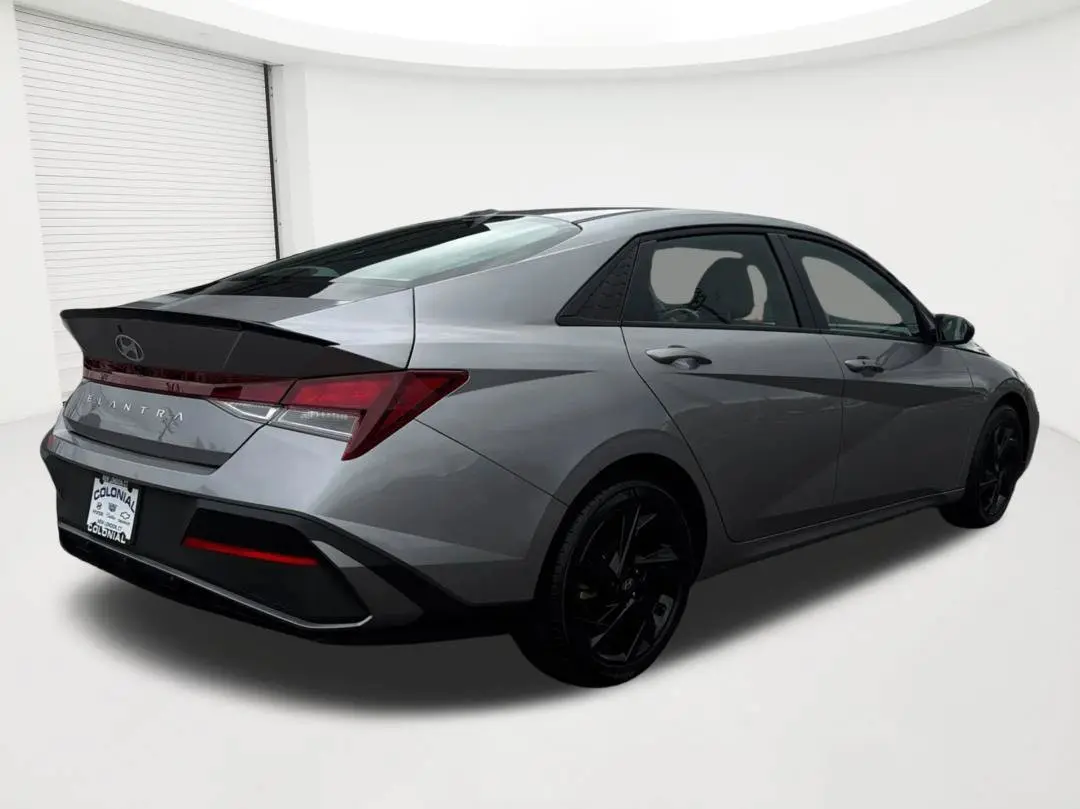 2026 Hyundai Elantra - $21,780