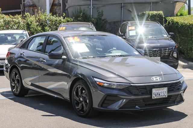 2026 Hyundai Elantra - $21,300