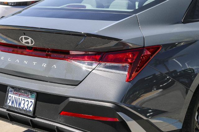 2026 Hyundai Elantra - $21,300