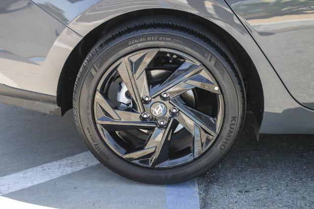 2026 Hyundai Elantra - $21,300