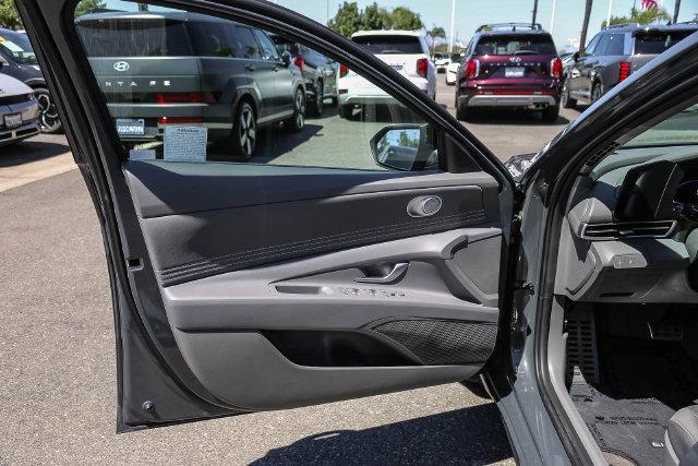 2026 Hyundai Elantra - $21,300