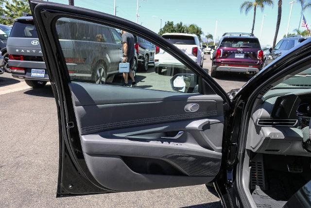 2026 Hyundai Elantra - $21,000