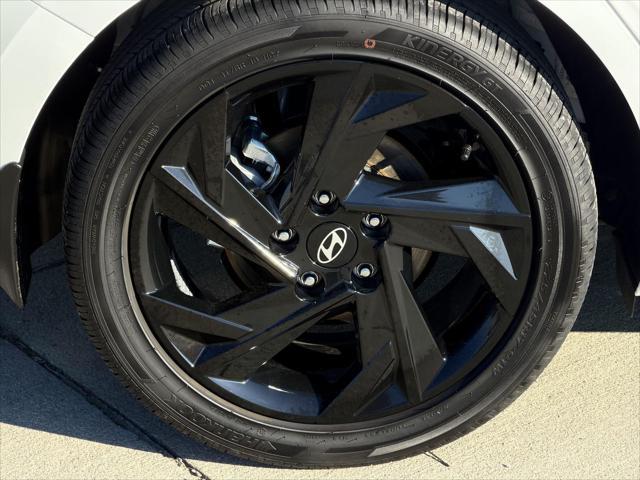 2026 Hyundai Elantra - $22,077