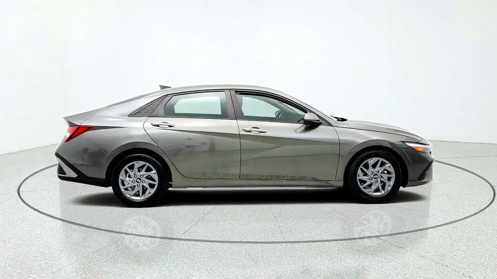 2024 Hyundai Elantra - $13,995