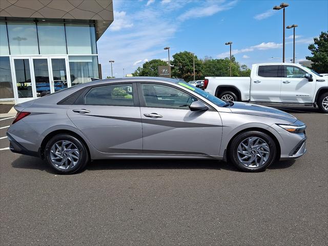 2024 Hyundai Elantra - $20,990