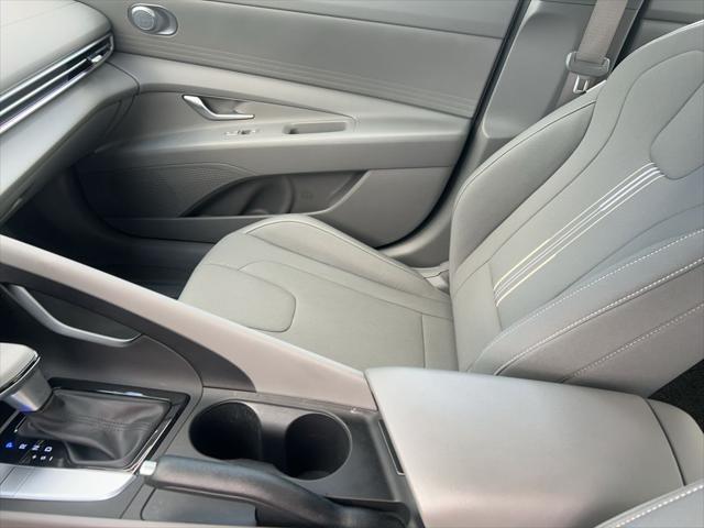 2024 Hyundai Elantra - $22,200