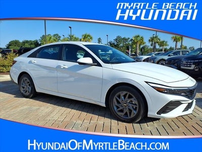 2024 Hyundai Elantra SEL 4DR Sedan
