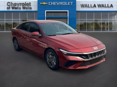 2024 Hyundai Elantra SEL 4DR Sedan