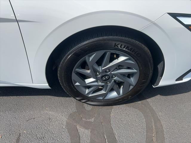 2024 Hyundai Elantra - $20,700