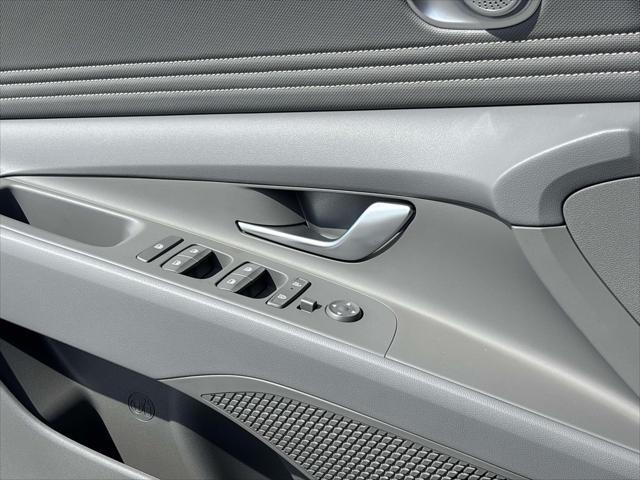 2025 Hyundai Elantra - $23,795