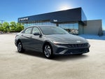 2025 Elantra Thumbnail 11