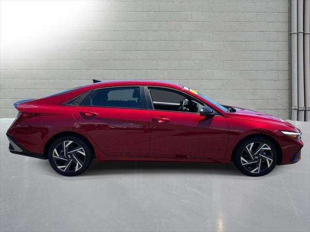 2025 Hyundai Elantra - $21,995