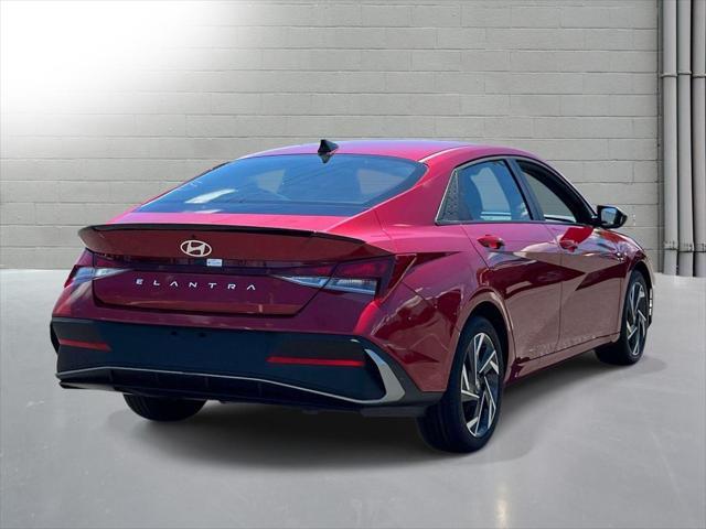 2025 Hyundai Elantra - $21,995