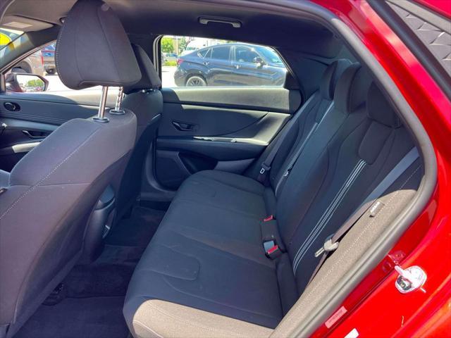 2025 Hyundai Elantra - $21,995