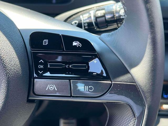 2025 Hyundai Elantra - $21,995