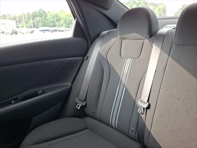 2025 Hyundai Elantra - $22,761