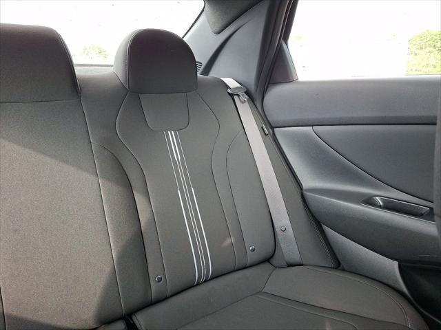 2025 Hyundai Elantra - $22,761