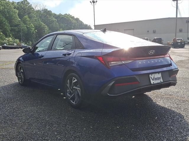 2025 Hyundai Elantra - $22,761
