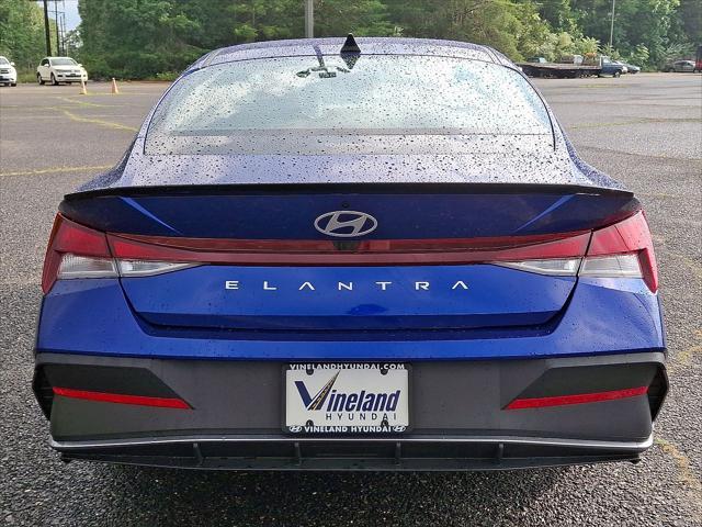 2025 Hyundai Elantra - $22,761