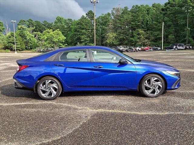 2025 Hyundai Elantra - $22,761