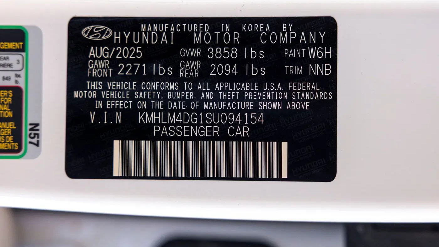 2025 Hyundai ELANTRA SEL Sport